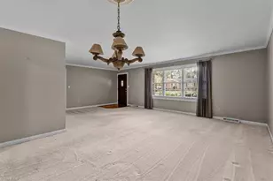 1609 Bolingbroke Rd, High Point, NC 27265 - Photo 6