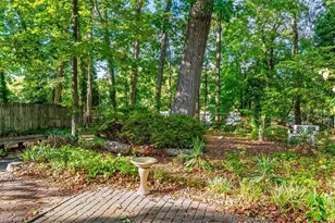 1609 Bolingbroke Rd, High Point, NC 27265 - Photo 32