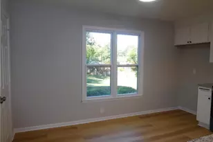 3711 Country Club Rd, Winston-Salem, NC 27104 - Photo 2