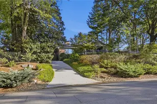 1955 Faculty Dr, Winston-Salem, NC 27106 - Photo 2