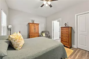 712 W Lee Ave, Yadkinville, NC 27055 - Photo 12