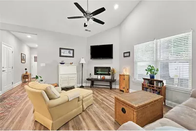 712 W Lee Avenue #8, Yadkinville, NC 27055 - Photo 6