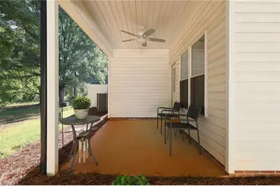 712 W Lee Avenue #8, Yadkinville, NC 27055 - Photo 22