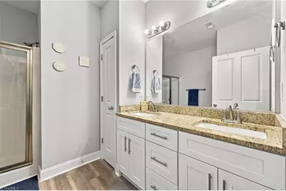 712 W Lee Avenue #8, Yadkinville, NC 27055 - Photo 20