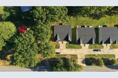 712 W Lee Avenue #8, Yadkinville, NC 27055 - Photo 26