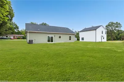 425 N Smith Street, Liberty, NC 27298 - Photo 28