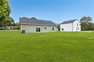 425 N Smith St, Liberty, NC 27298 - Photo 28