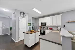1609 Brambleton Ct, Graham, NC 27253 - Photo 8