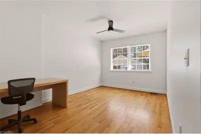 220 E Parkway Avenue, High Point, NC 27262 - Photo 18