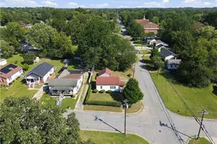 1113 Benjamin Benson St, Greensboro, NC 27406 - Photo 24