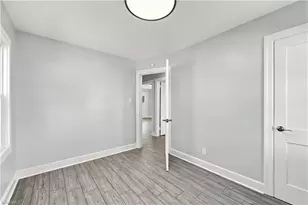 1113 Benjamin Benson St, Greensboro, NC 27406 - Photo 20