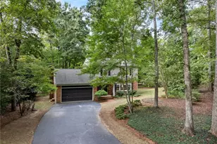 608 Forrest Dr, Reidsville, NC 27320 - Photo 2