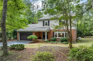 608 Forrest Dr, Reidsville, NC 27320 - Photo 1