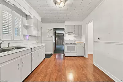 819 Carolina Avenue, Thomasville, NC 27360 - Photo 10