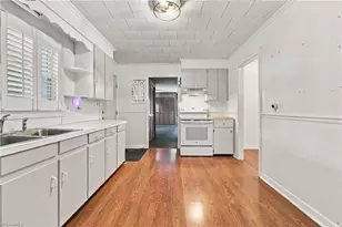 819 Carolina Ave, Thomasville, NC 27360 - Photo 10