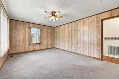 819 Carolina Avenue, Thomasville, NC 27360 - Photo 4