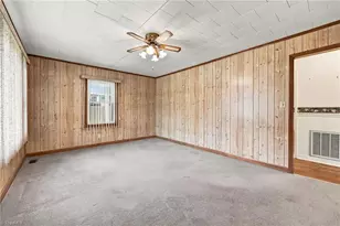 819 Carolina Ave, Thomasville, NC 27360 - Photo 4