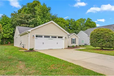 2848 Barksdale Drive, Haw River, NC 27258 - Photo 2