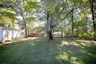 941 Brownwood Dr, Winston-Salem, NC 27105 - Photo 16