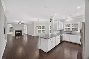 305 Zurich Ct, Winston-Salem, NC 27127 - Photo 8