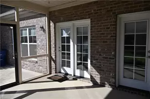 5435 Fern Bank Cir, Winston-Salem, NC 27106 - Photo 10