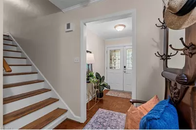 801 Winview Drive, Greensboro, NC 27410 - Photo 2