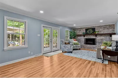 801 Winview Drive, Greensboro, NC 27410 - Photo 22