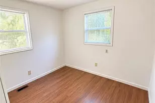 2811 Camborne St, Greensboro, NC 27407 - Photo 6