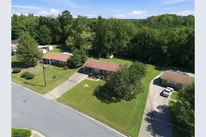 625 Holly Street, Burlington, NC 27217 - Photo 4