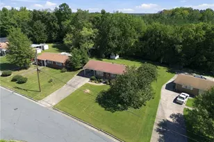 625 Holly St, Burlington, NC 27217 - Photo 4