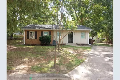 1 Pyracantha Court, Greensboro, NC 27405 - Photo 2
