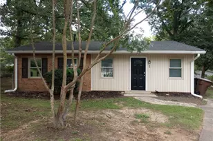 1 Pyracantha Ct, Greensboro, NC 27405 - Photo 4