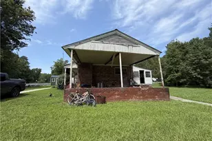 209 Hoyle Dr, Asheboro, NC 27205 - Photo 2