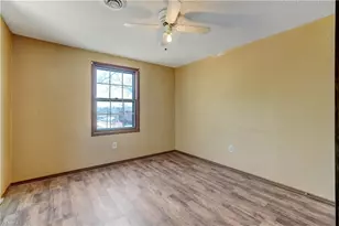 1025 Harris St, Eden, NC 27288 - Photo 24