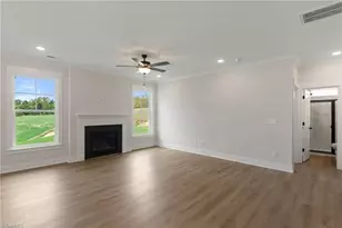 1103 Kilby Rd, Greensboro, NC 27405 - Photo 16