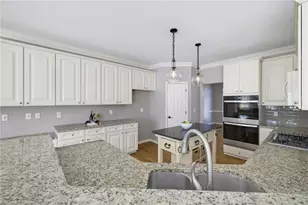 2926 Shady View Dr, High Point, NC 27265 - Photo 12