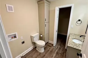 118 Lakeview Cir, Thomasville, NC 27360 - Photo 10