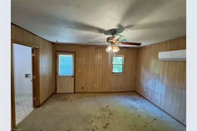 118 Hamlet Place, Ronda, NC 28670 - Photo 16