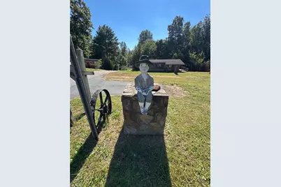 118 Hamlet Place, Ronda, NC 28670 - Photo 2