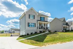 360 Wynnfall Dr, Lexington, NC 27295 - Photo 2
