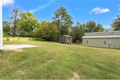 207 E Parker Street, Graham, NC 27253 - Photo 28