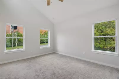 207 E Parker Street, Graham, NC 27253 - Photo 8