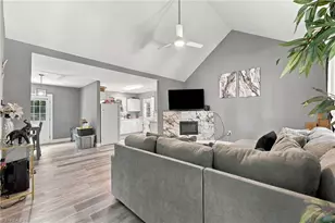 429 Monroe St, Eden, NC 27288 - Photo 2