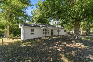 1158 Johnsontown Rd, Thomasville, NC 27360 - Photo 4