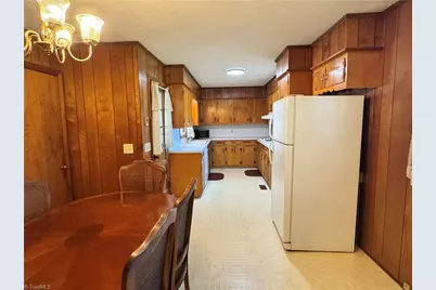 140 Northeast Circle, Elkin, NC 28621 - Photo 10