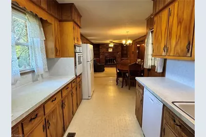 140 Northeast Circle, Elkin, NC 28621 - Photo 8