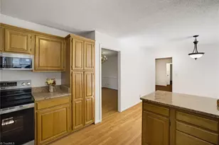 6100 Pintail Ct, Oak Ridge, NC 27310 - Photo 14