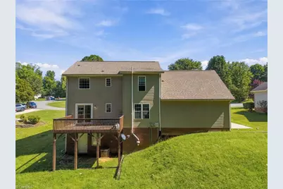 1105 Fox Hunt Lane, Reidsville, NC 27320 - Photo 28