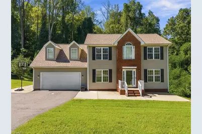 1105 Fox Hunt Lane, Reidsville, NC 27320 - Photo 2