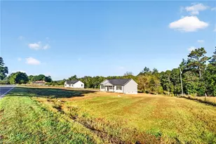 329 Lake Park Rd, Asheboro, NC 27205 - Photo 46